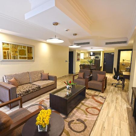 Mestil Hotel & Residences Кампала Экстерьер фото