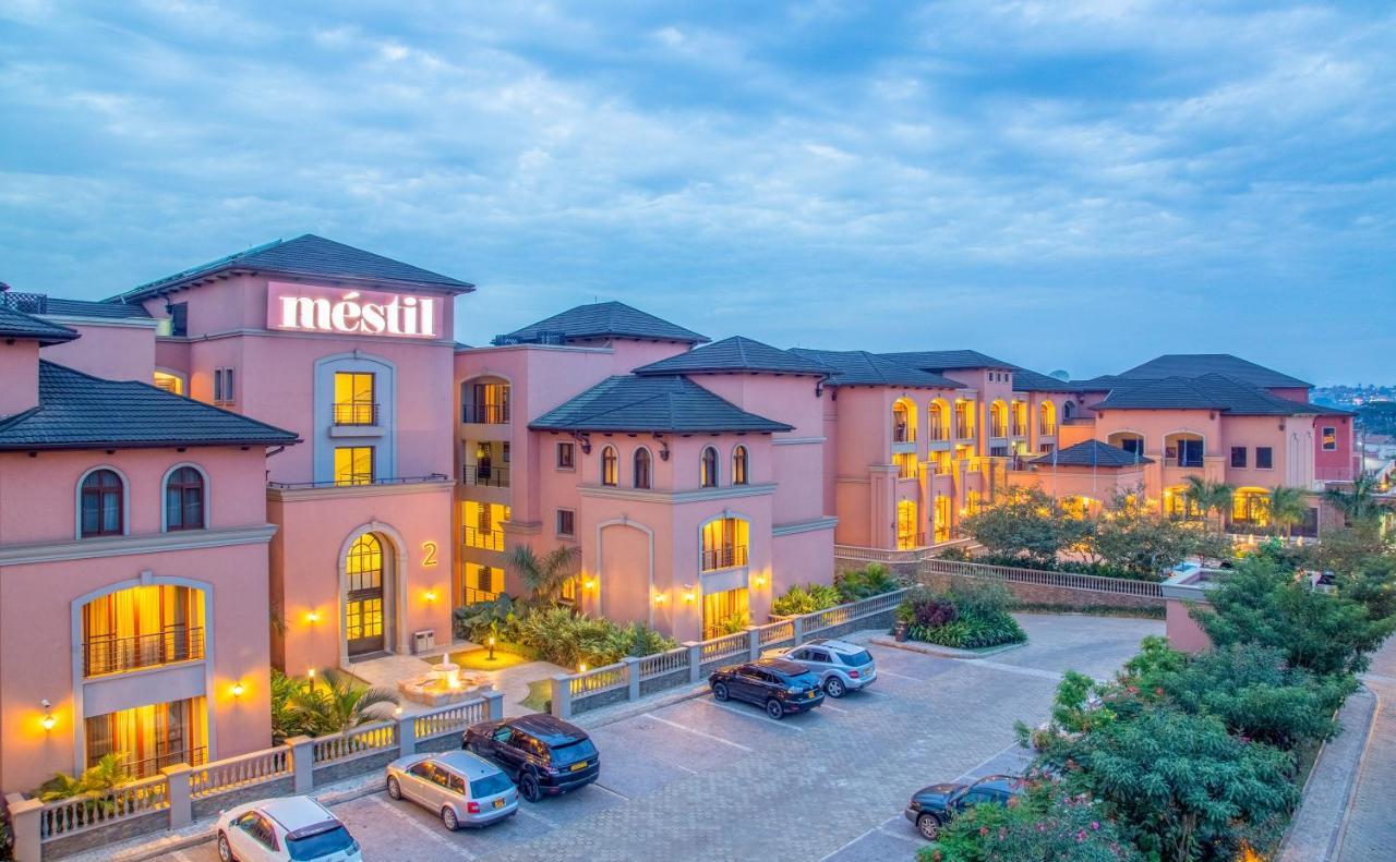 Mestil Hotel & Residences Кампала Экстерьер фото