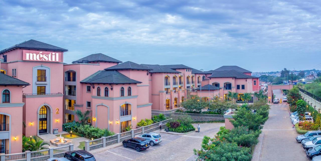 Mestil Hotel & Residences Кампала Экстерьер фото